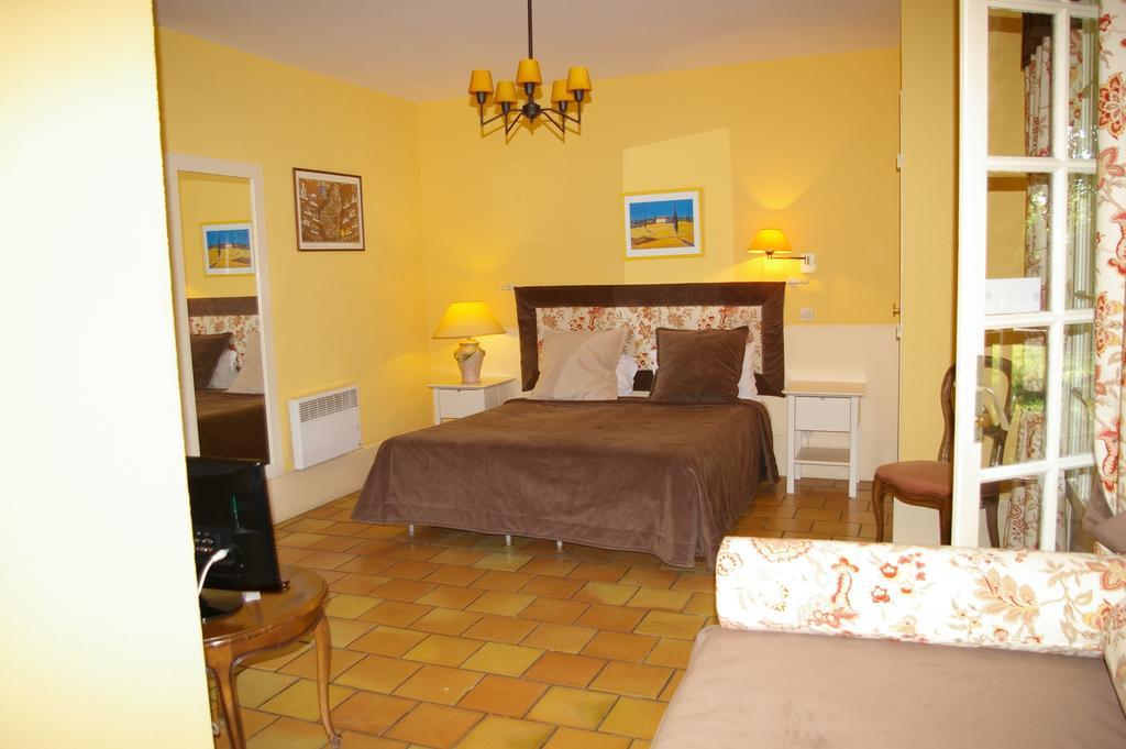 Le Cedre De Soyons Otel Oda fotoğraf