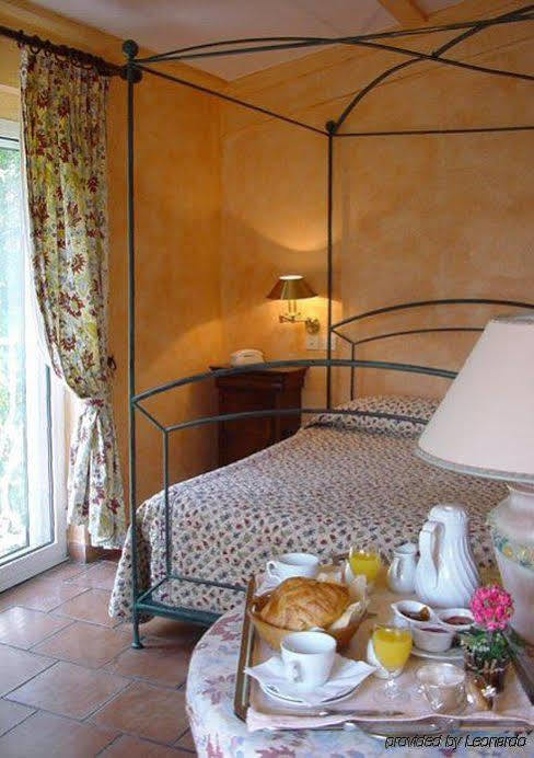Le Cedre De Soyons Otel Oda fotoğraf