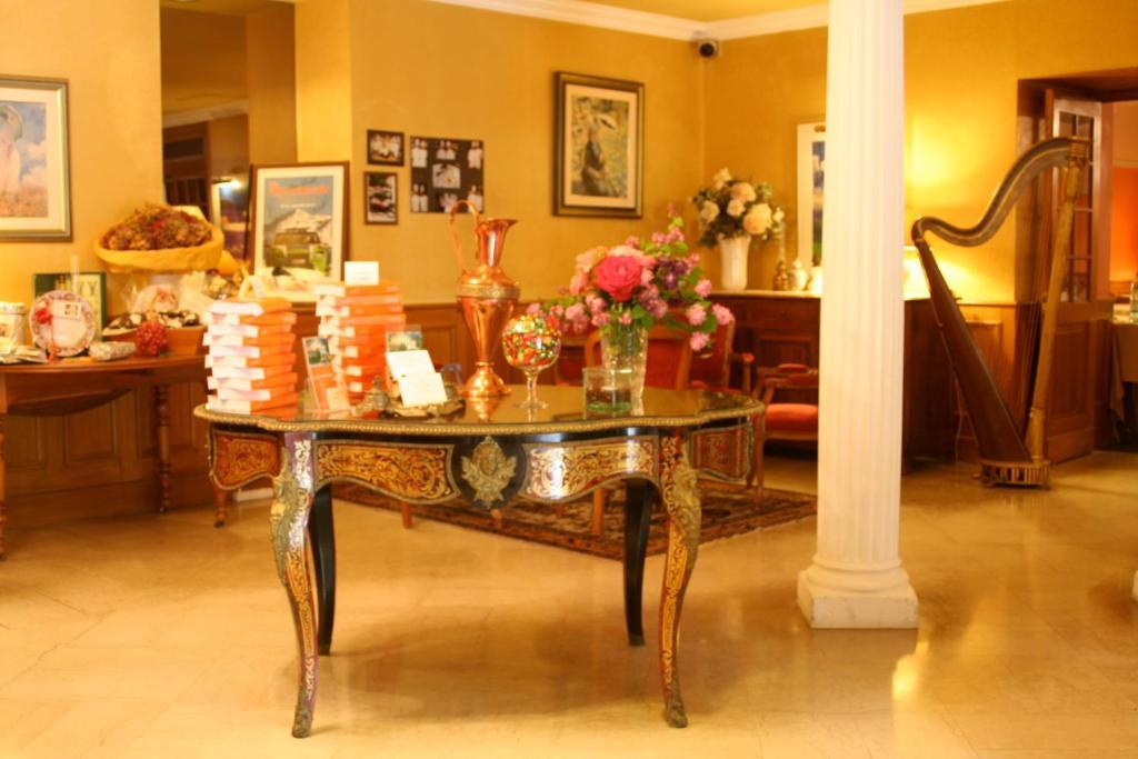 Le Cedre De Soyons Otel Dış mekan fotoğraf